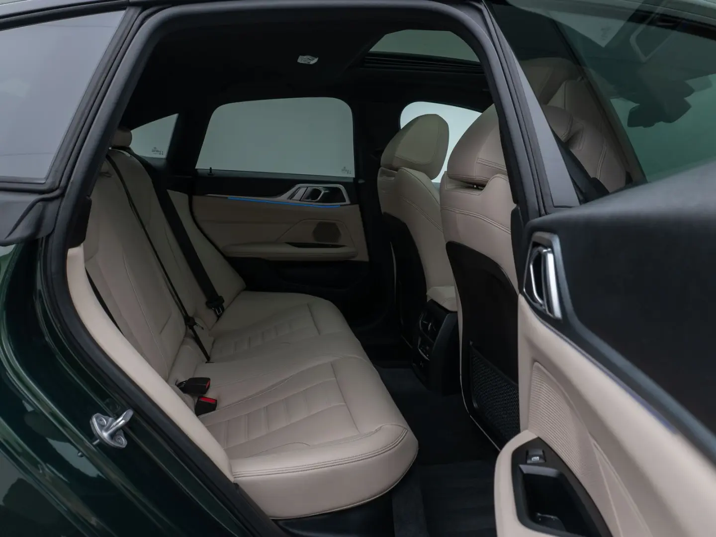 M440i xD GC Glasdach Laser 360°HUD DAB HiFi ACC