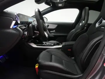 CLA 45 AMG S 4Matic+ AMG Speedshift 8G-DCT Perf.