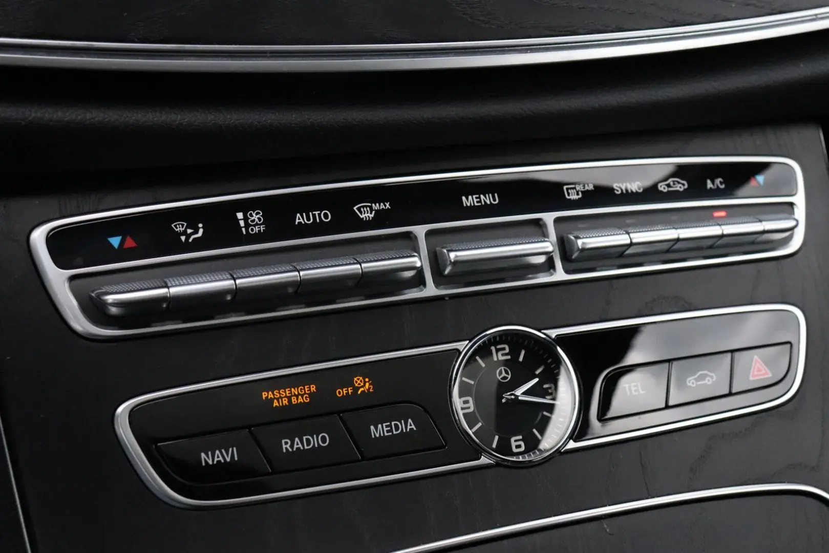 E 200 Coupé Premium Plus | AMG-LINE | WIDESCREEN