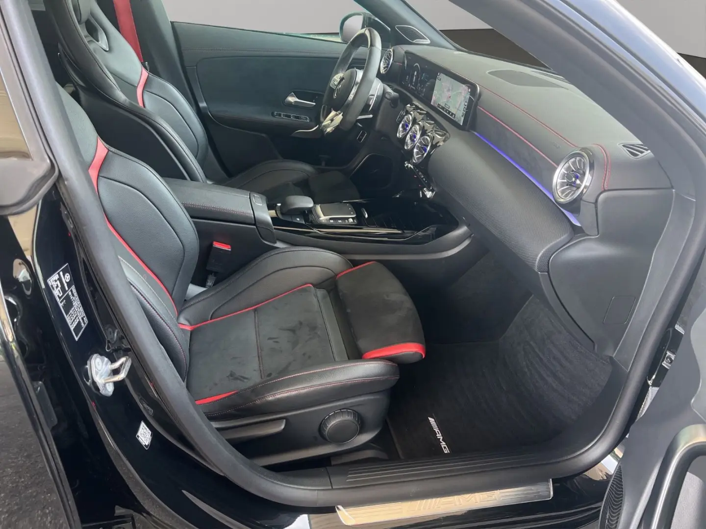 CLA 45 S AMG 4Matic*KAMERA*NAVI*NIGHT-PAKET*PANO