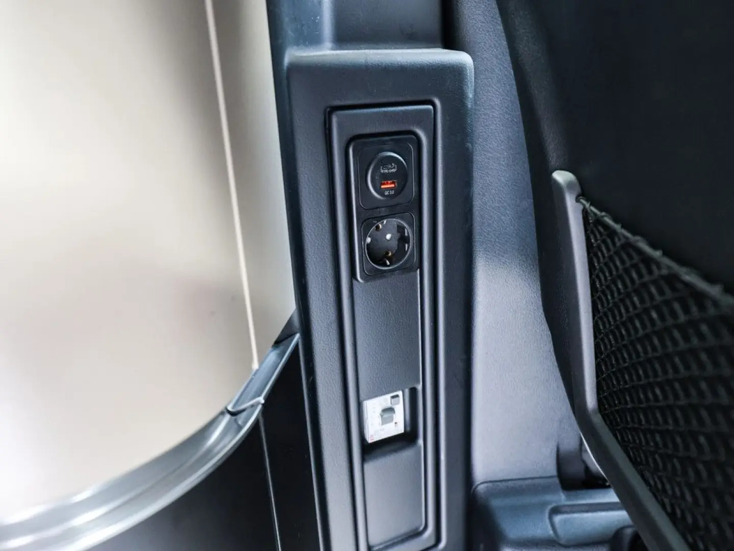Marco Polo V 300 d 4M AHK Standhz. Ditr. LED Nav