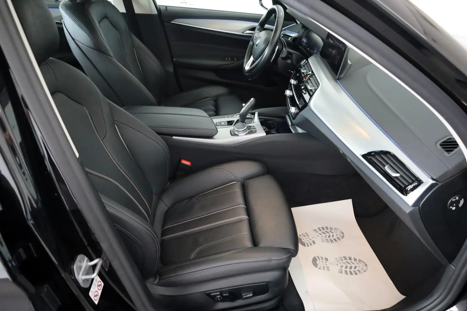 530 e xDrive Luxury ,Leder,Navi,LED,Kamera,AHK e