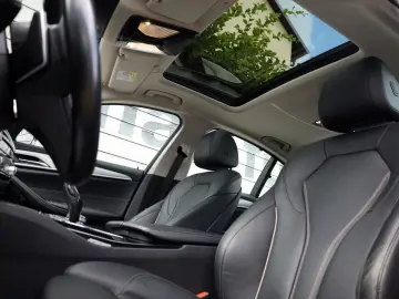 530 e xDrive Luxury ,Leder,Navi,LED,Kamera,AHK e