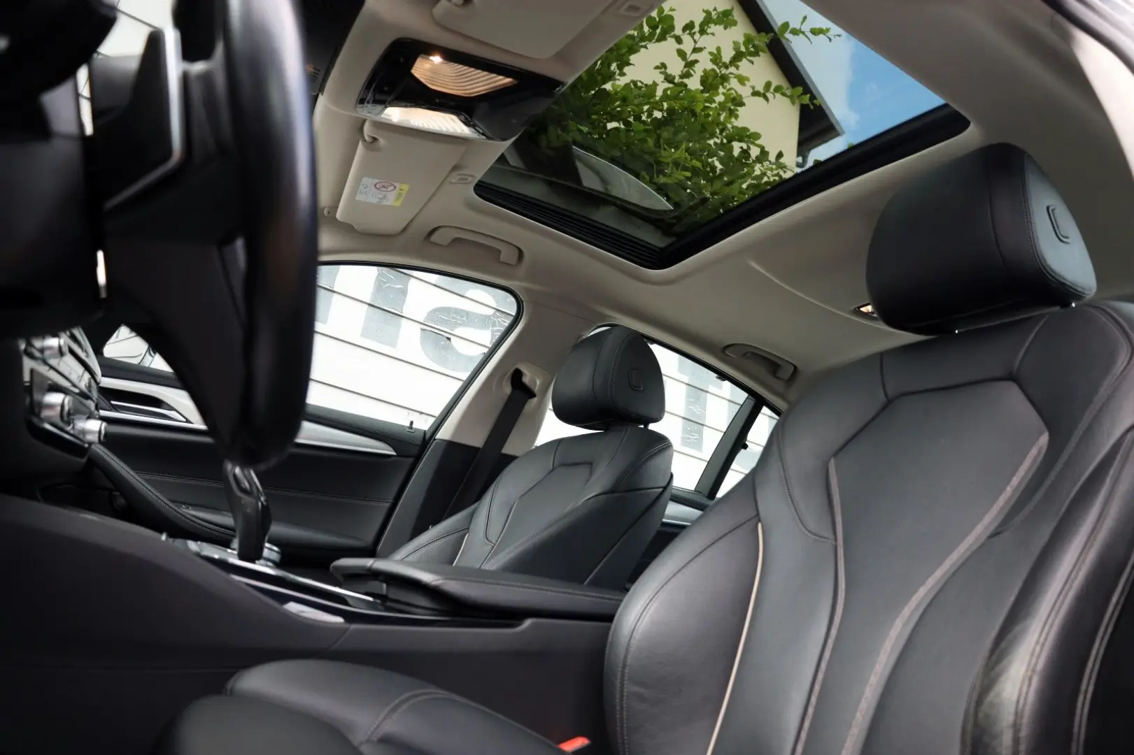 530 e xDrive Luxury ,Leder,Navi,LED,Kamera,AHK e