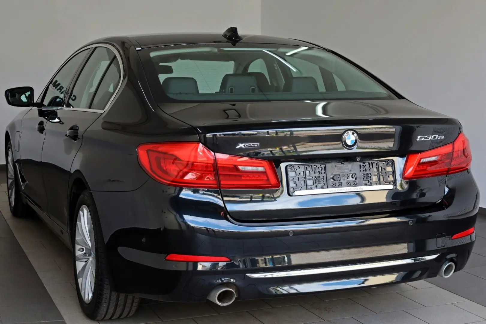 530 e xDrive Luxury ,Leder,Navi,LED,Kamera,AHK e