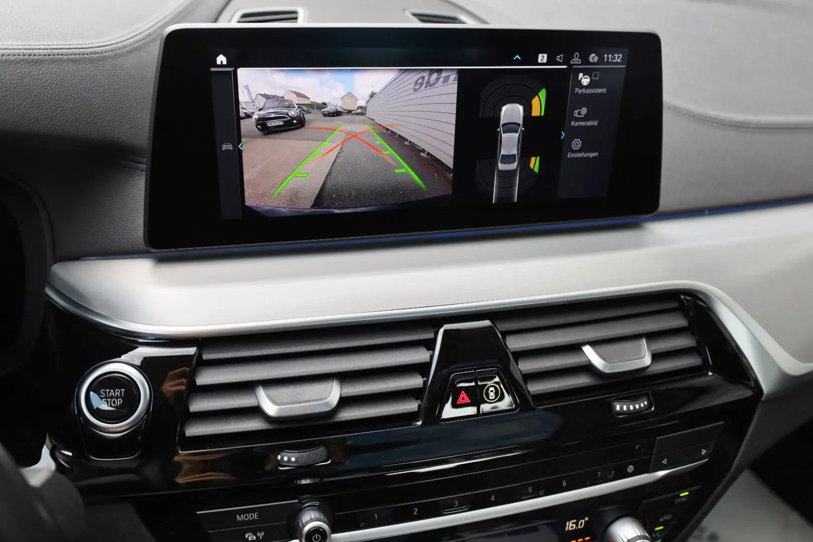 530 e xDrive Luxury ,Leder,Navi,LED,Kamera,AHK e