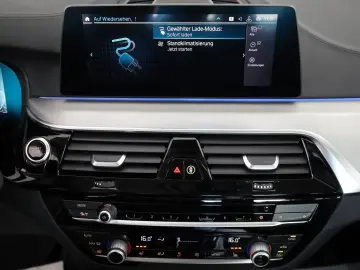 530 e xDrive Luxury ,Leder,Navi,LED,Kamera,AHK e