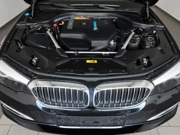 530 e xDrive Luxury ,Leder,Navi,LED,Kamera,AHK e
