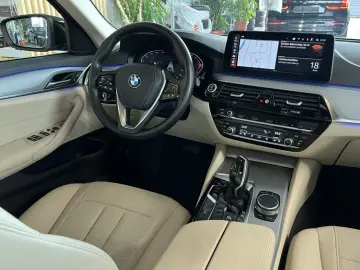 520 Mild-Hybrid*Pano*HUD*Leder*LED*Cam*Navi*ACC