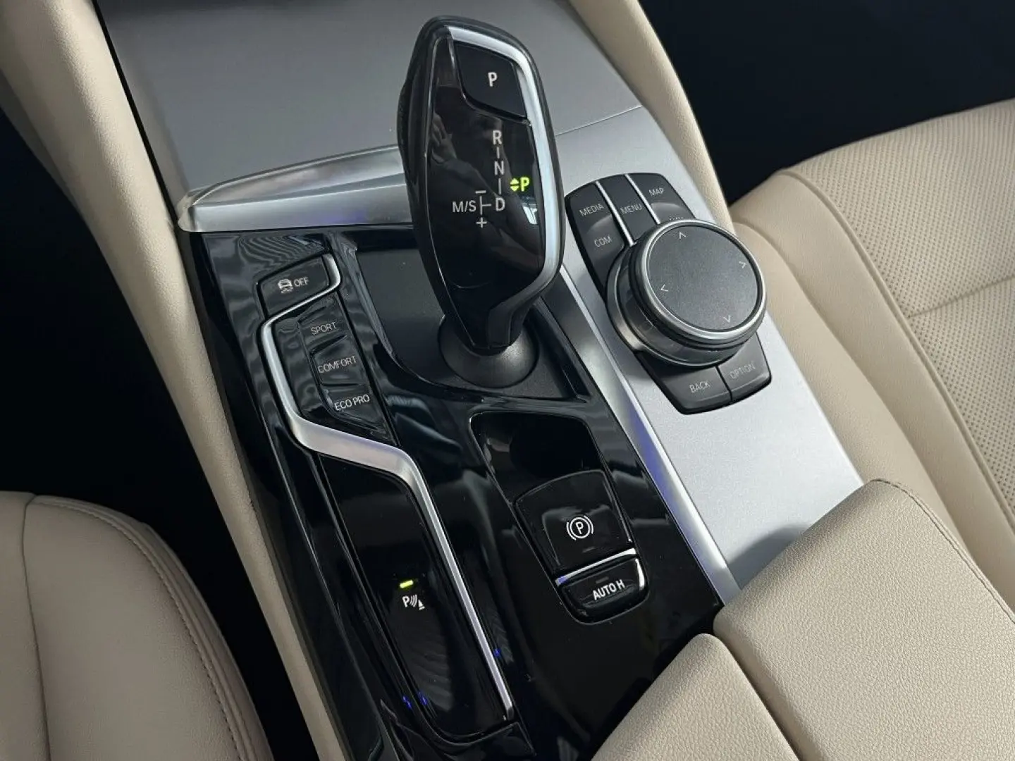 520 Mild-Hybrid*Pano*HUD*Leder*LED*Cam*Navi*ACC