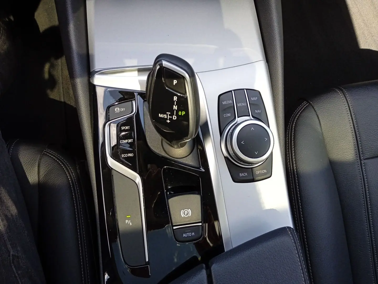 520 d xDrive Limousine Mild Hybrid EU6d-T Park-A