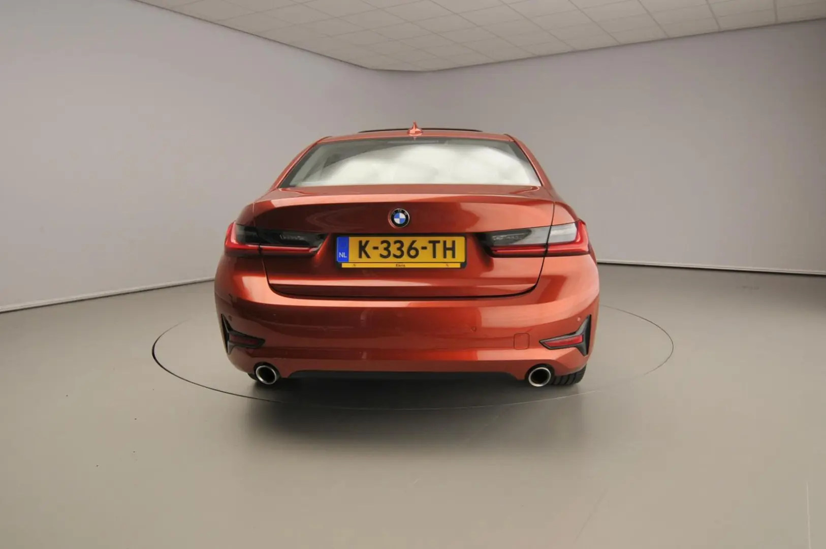 318 3 Serie Sedan 318i | LED | Leder | navi | Sc