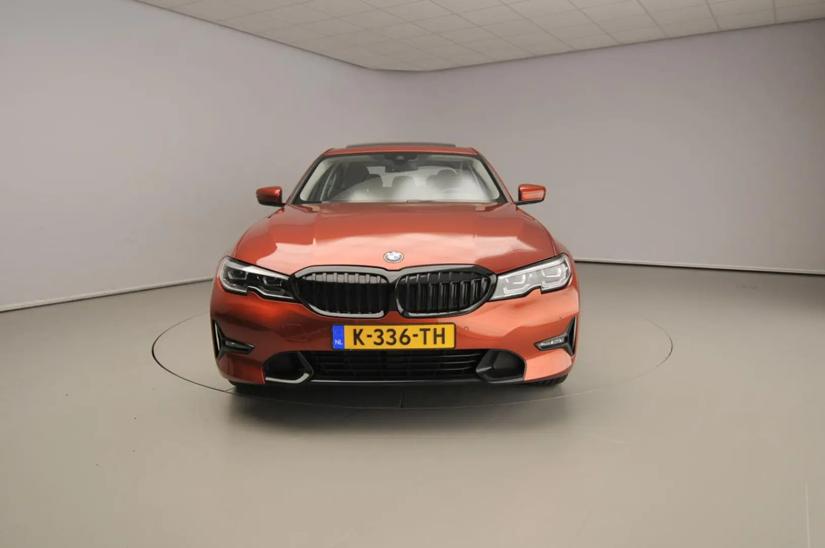 318 3 Serie Sedan 318i | LED | Leder | navi | Sc