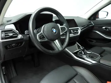 318 3 Serie Sedan 318i | LED | Leder | navi | Sc