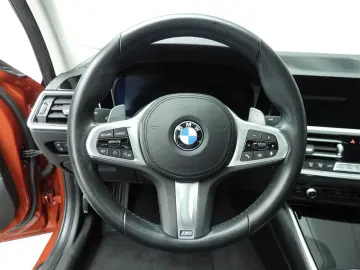 318 3 Serie Sedan 318i | LED | Leder | navi | Sc