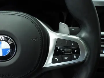 318 3 Serie Sedan 318i | LED | Leder | navi | Sc