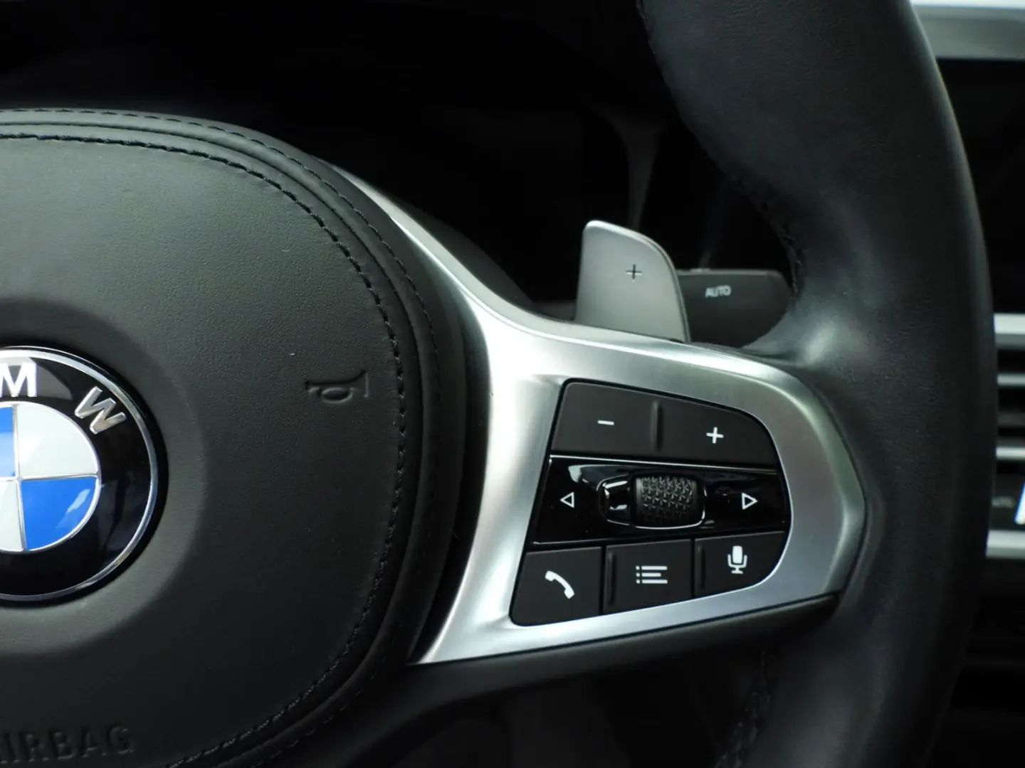 318 3 Serie Sedan 318i | LED | Leder | navi | Sc
