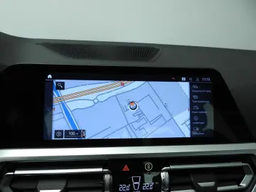 318 3 Serie Sedan 318i | LED | Leder | navi | Sc