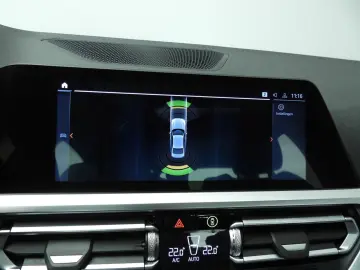 318 3 Serie Sedan 318i | LED | Leder | navi | Sc