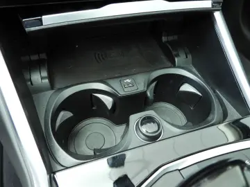 318 3 Serie Sedan 318i | LED | Leder | navi | Sc