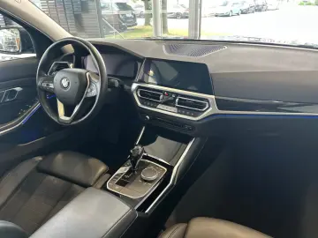 320iA Sport LiCPro KAM ACC erw.LED GSD KAM DAB