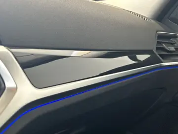 320iA Sport LiCPro KAM ACC erw.LED GSD KAM DAB