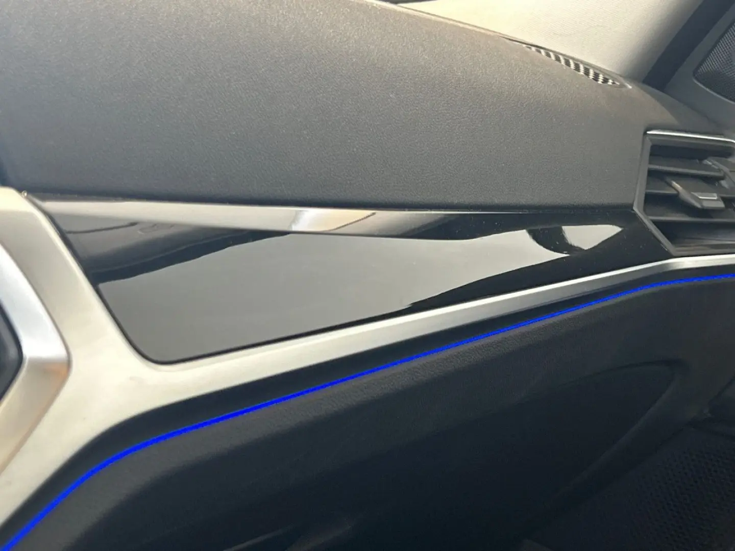 320iA Sport LiCPro KAM ACC erw.LED GSD KAM DAB