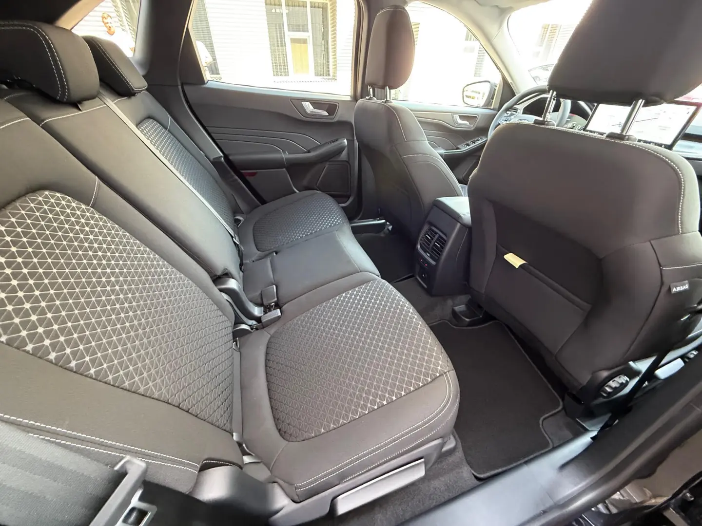 Ford Kuga MCA 5 usi Titanium 2.5L Duratec FHEV 180 CP AT FWD
