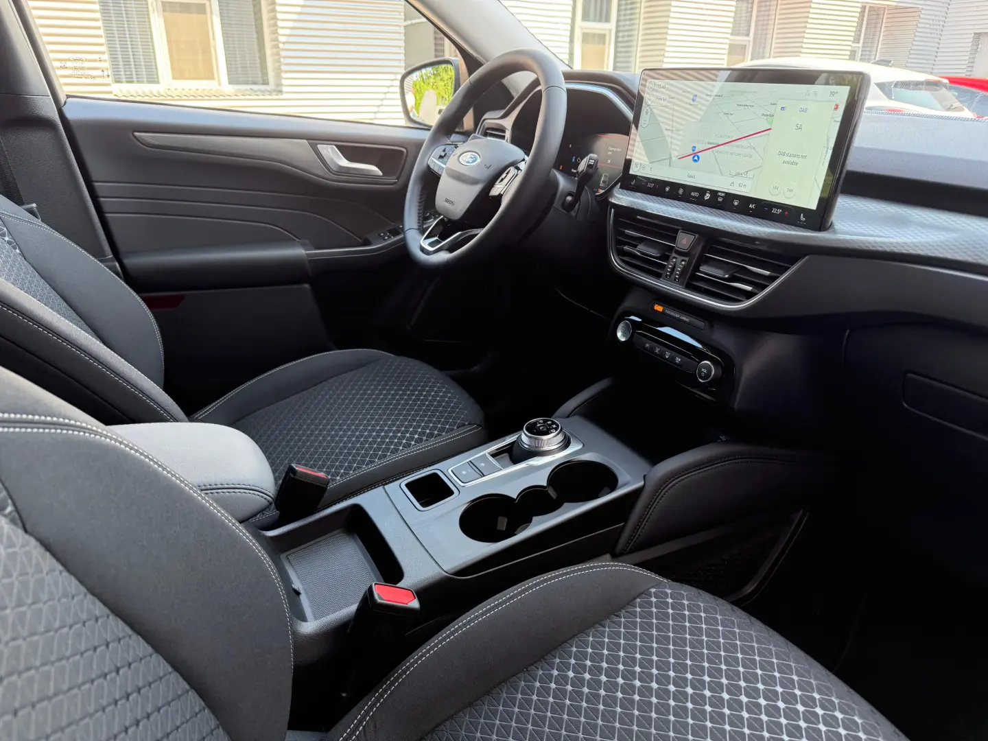 Ford Kuga MCA 5 usi Titanium 2.5L Duratec FHEV 180 CP AT FWD