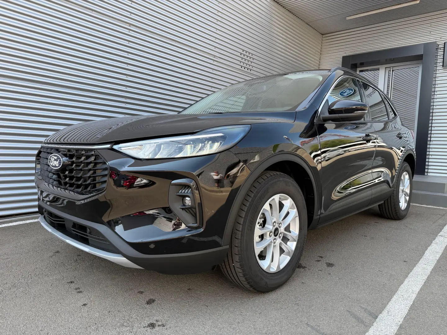 Ford Kuga MCA 5 usi Titanium 2.5L Duratec FHEV 180 CP AT FWD
