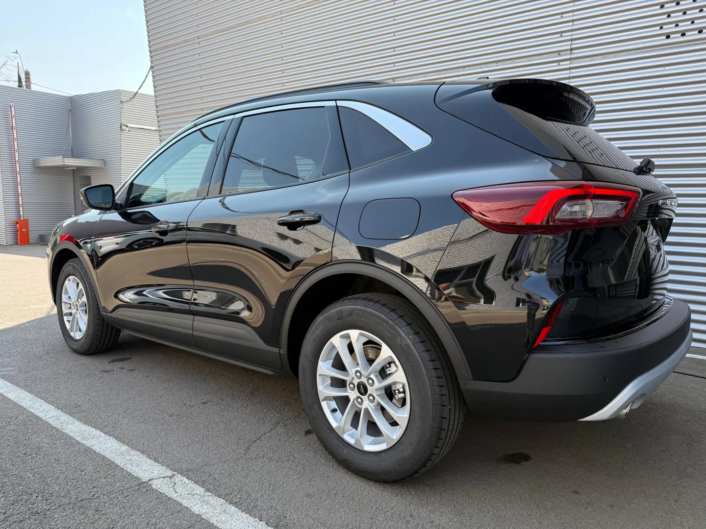 Ford Kuga MCA 5 usi Titanium 2.5L Duratec FHEV 180 CP AT FWD
