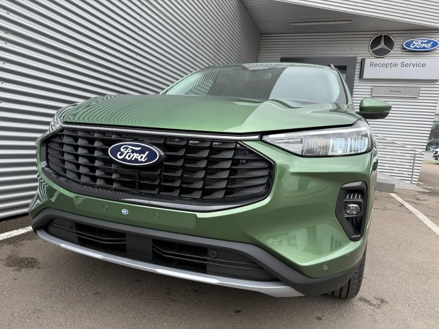 Ford Kuga MCA 5 usi Titanium 2.5L Duratec PHEV 243 CP AT FWD