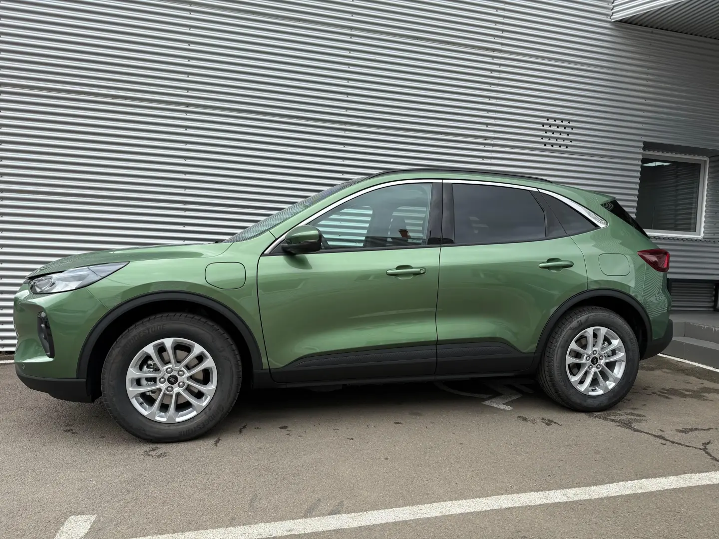 Ford Kuga MCA 5 usi Titanium 2.5L Duratec PHEV 243 CP AT FWD