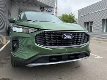 Ford Kuga MCA 5 usi Titanium 2.5L Duratec PHEV 243 CP AT FWD