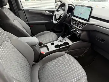 Ford Kuga MCA 5 usi Titanium 2.5L Duratec PHEV 243 CP AT FWD