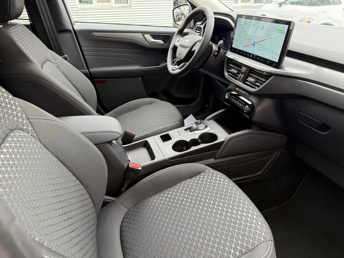 Ford Kuga MCA 5 usi Titanium 2.5L Duratec PHEV 243 CP AT FWD