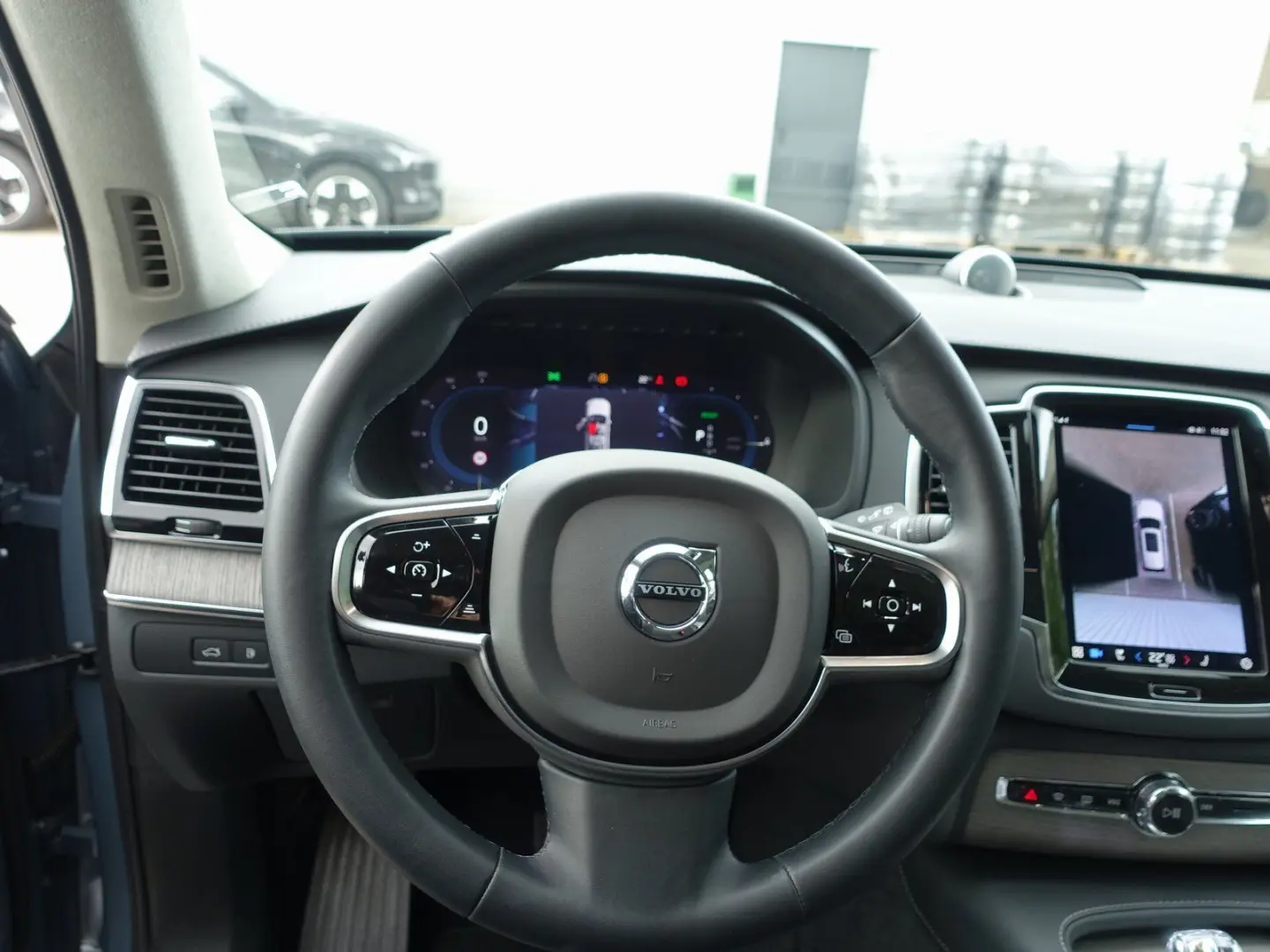 XC90 T8 Recharge AWD Ultimate Bright FOUR-C/B&W