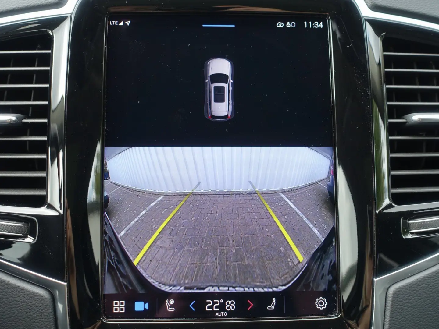 XC90 T8 Recharge AWD Ultimate Bright FOUR-C/B&W