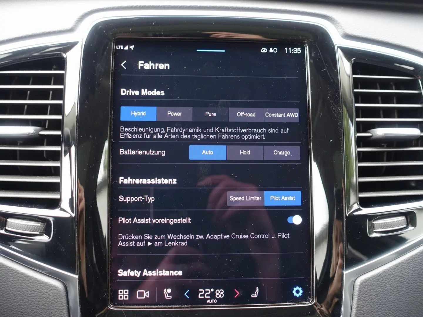 XC90 T8 Recharge AWD Ultimate Bright FOUR-C/B&W