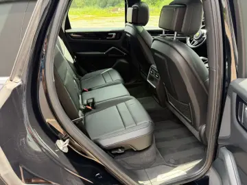 Cayenne 3.0+Pano-SD+Kamera+LED+Leder+Service Neu