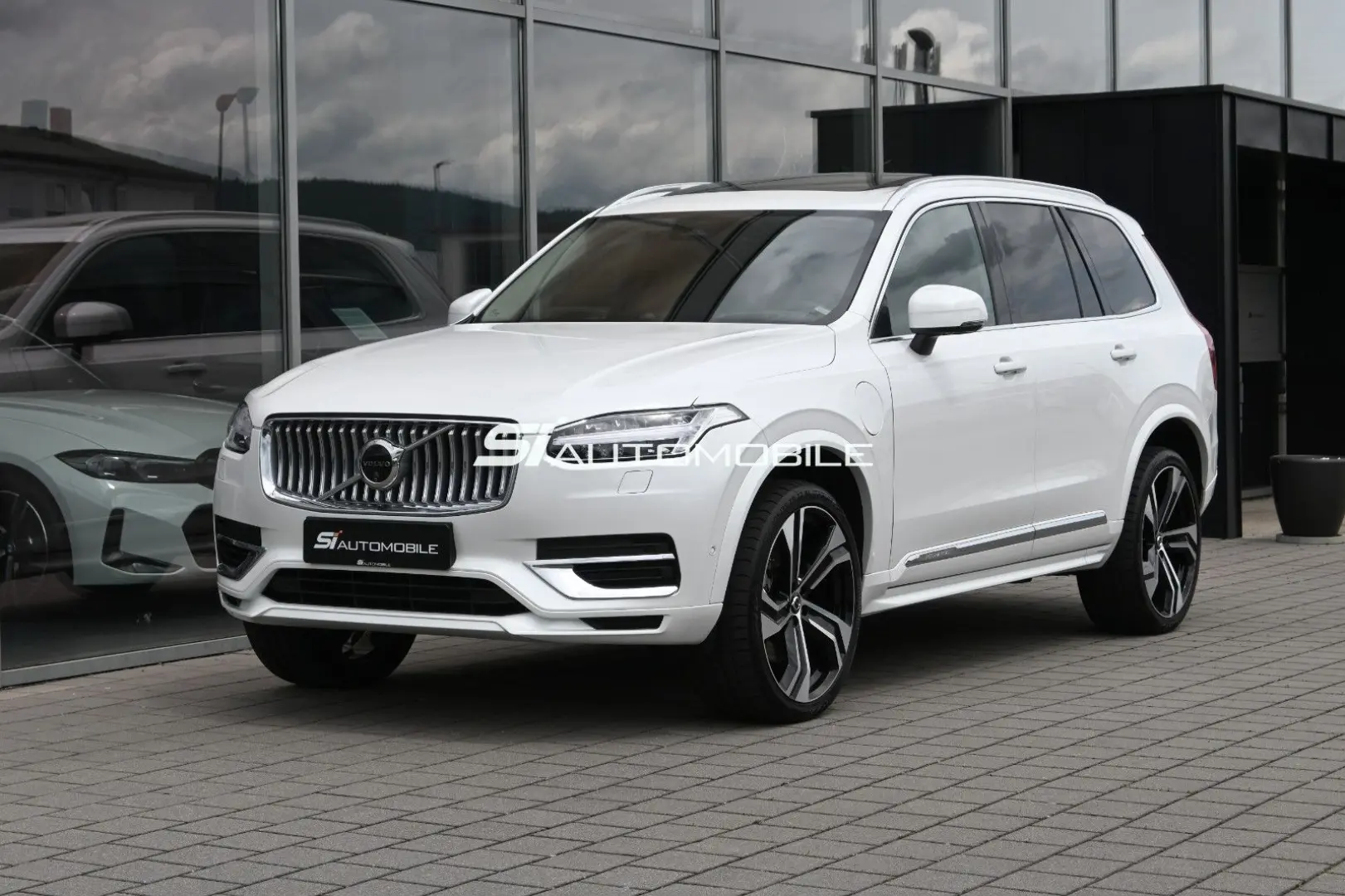 XC90 T8 AWD Re Ultimate Bright °B&W°FOUR-C°VOLL!