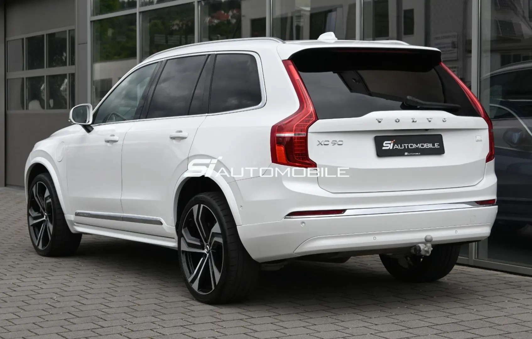 XC90 T8 AWD Re Ultimate Bright °B&W°FOUR-C°VOLL!