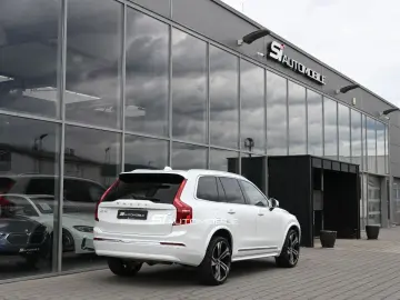 XC90 T8 AWD Re Ultimate Bright °B&W°FOUR-C°VOLL!