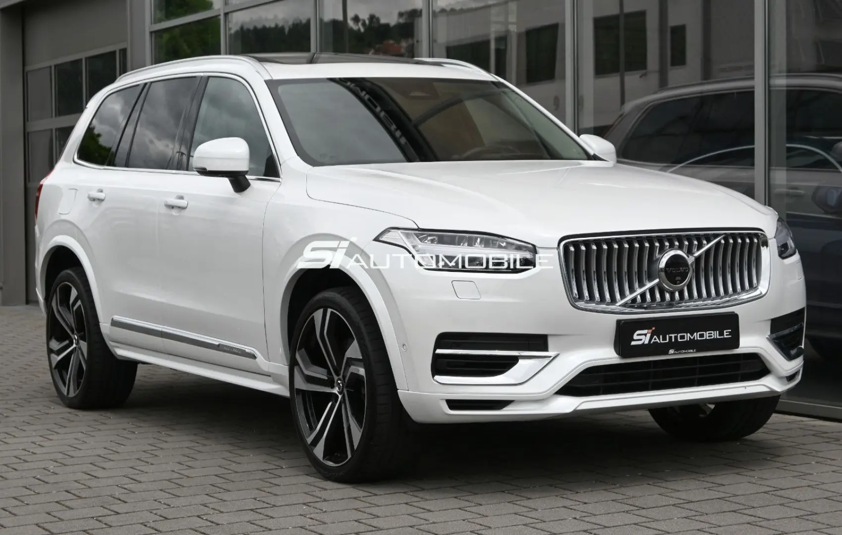 XC90 T8 AWD Re Ultimate Bright °B&W°FOUR-C°VOLL!