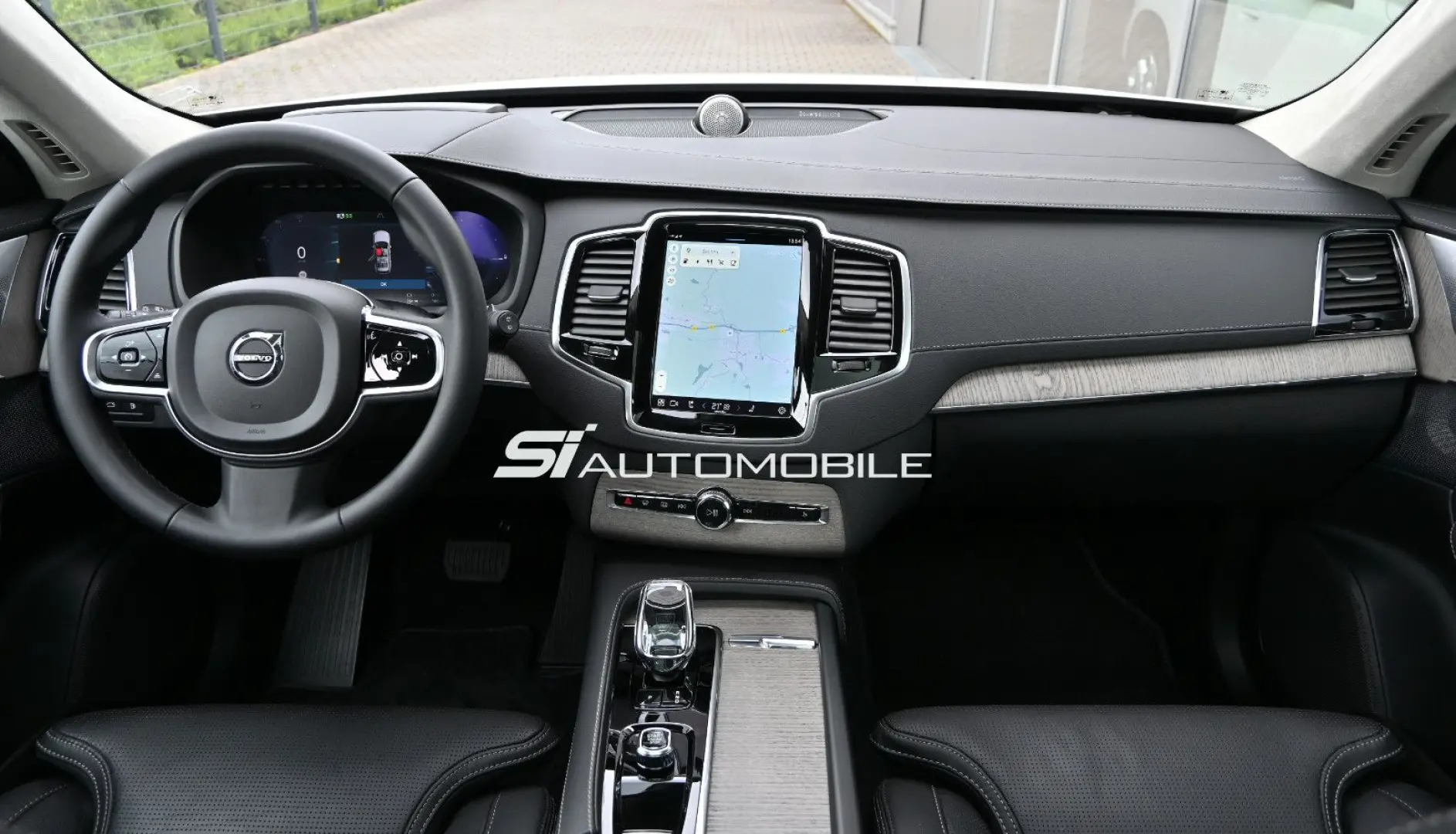 XC90 T8 AWD Re Ultimate Bright °B&W°FOUR-C°VOLL!
