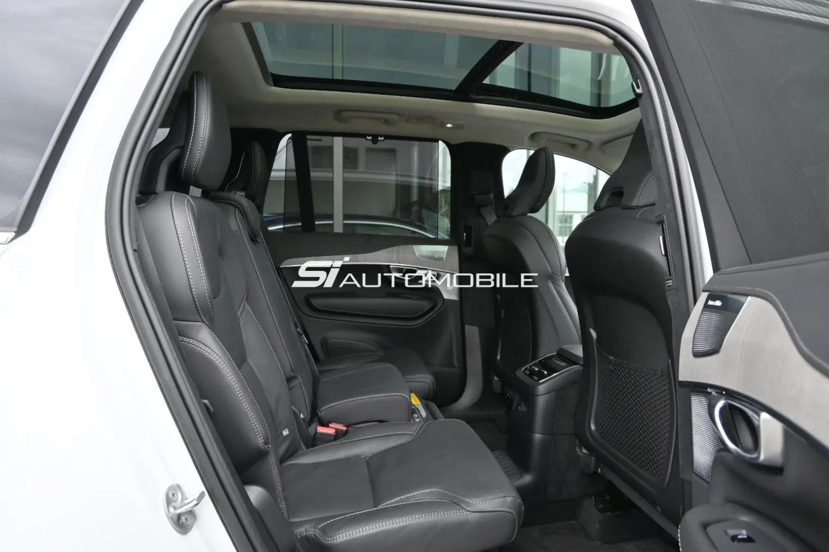 XC90 T8 AWD Re Ultimate Bright °B&W°FOUR-C°VOLL!