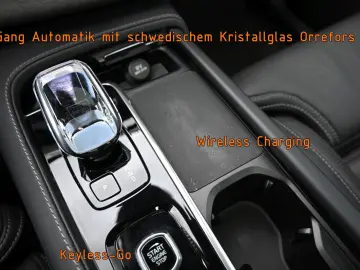 XC90 T8 AWD Re Ultimate Bright °B&W°FOUR-C°VOLL!