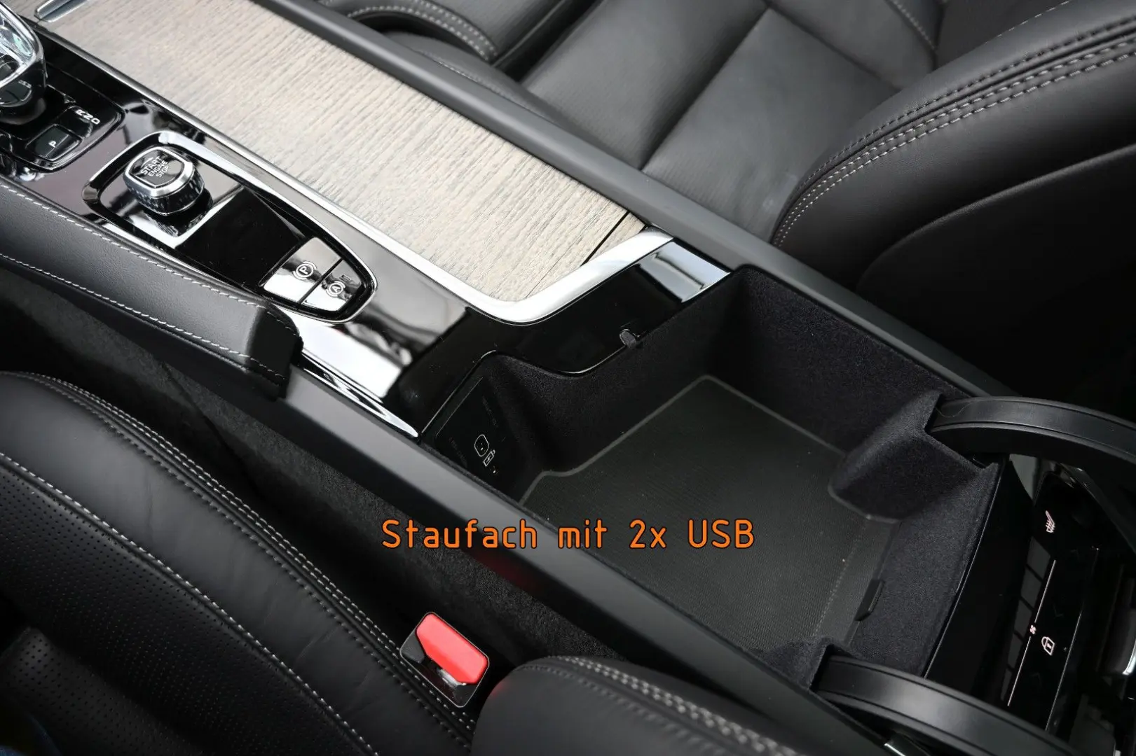 XC90 T8 AWD Re Ultimate Bright °B&W°FOUR-C°VOLL!