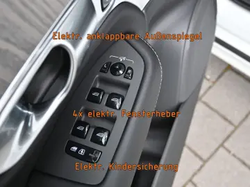 XC90 T8 AWD Re Ultimate Bright °B&W°FOUR-C°VOLL!