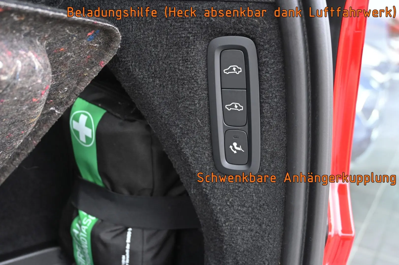 XC90 T8 AWD Re Ultimate Bright °B&W°FOUR-C°VOLL!